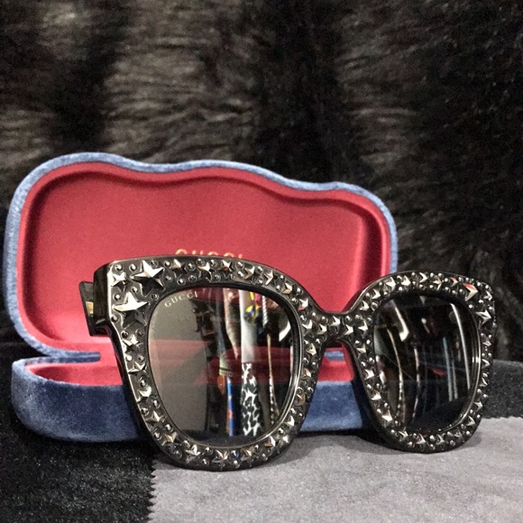 Gucci Sunglasses - Picture 6 of 7